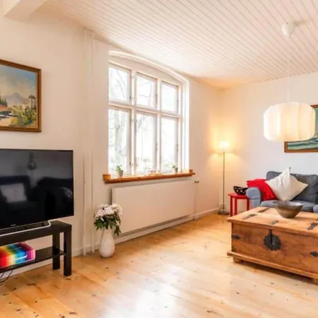 Ae281-marstal-dronningestraede-1 Holiday home *